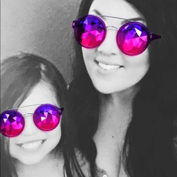 Meet Your Posher - Picture 8 of 8